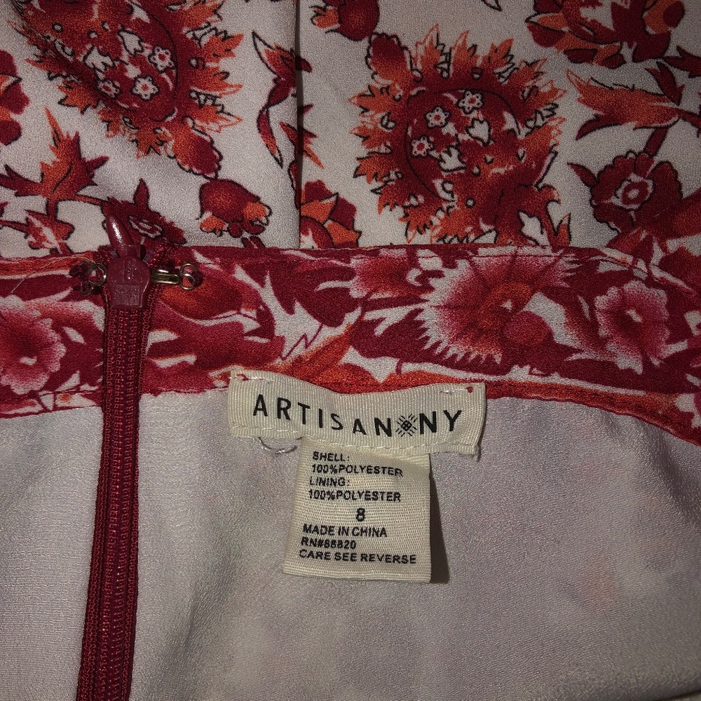 Red flowered Romper - Picture 3 of 3